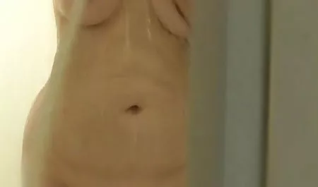 Jalang di stoking jala bekerja mp4 video bokep jari di vaginanya