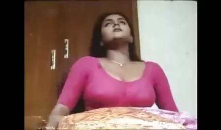Gadis pirang bokep mp4 selingkuh berdada membelai vaginanya