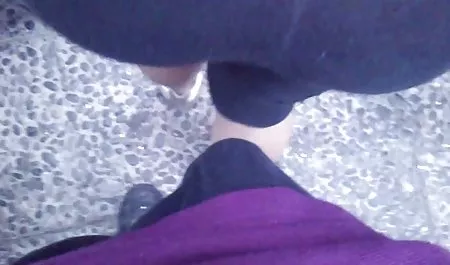Seorang bintang porno muda menunjukkan kepada sutradara bagaimana bokep tube mp4 dia melihat perannya
