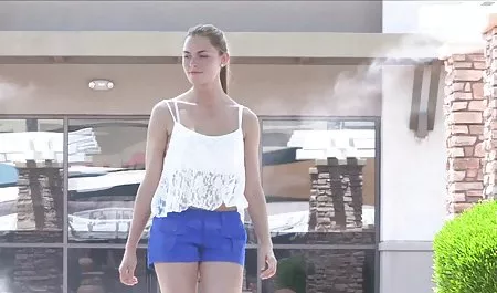 Bung membungkuk jalang video bokep 4gp di semua pose
