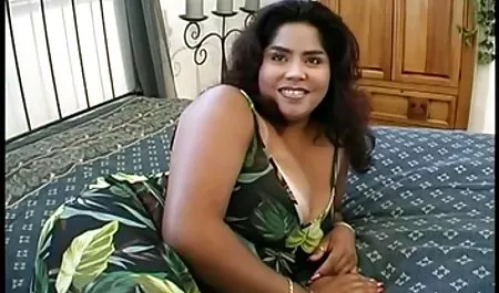 Sayang seksi membelai bokep 3gp 4gp vagina dildo dan secara bersamaan mengisap kontol