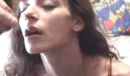Dildo biru besar tidak ada di bokep mp4 hd dalam vagina si pirang