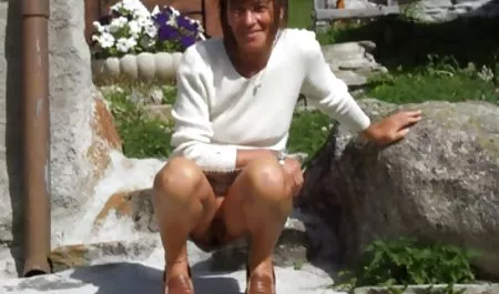 Brunette seksi mengerang keras dari mp4 bokep hot lidah pria botak