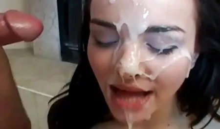 Camila menghisap bokp mp4 semua sperma dari seorang anggota