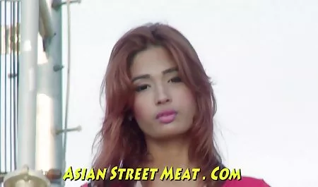 Gadis erang bokep suami istri mp4 Asia di sofa