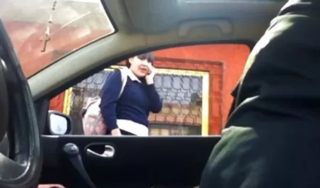 Seorang gadis yang sangat ngetot mp4 muda diberi sesi di ruang pijat untuk ulang tahunnya yang kedelapan belas