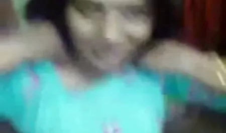 Seorang wanita yang berair, dengan pantat bulat, menggiurkan, dengan mudah setuju untuk pergi dengan video bokep gratis mp4 seorang pria asing yang menuangkan setengah liter minyak padanya dan benar-benar kacau di kedua lubang
