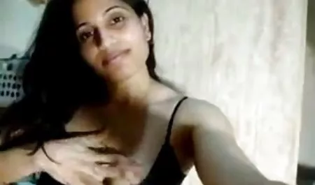 Asia muda mengisap semua orang di bus bokep mp4 full