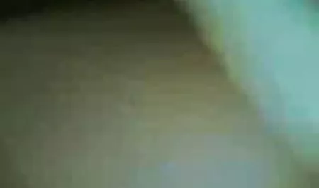 Pirang cantik membelai vaginanya di kamar mandi video bokep lesbian mp4