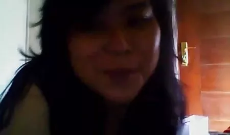 Cewek menggoreng dirinya sendiri dengan bokrp mp4 jari-jari dan mendapatkan orgasme setelah orgasme