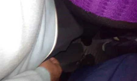 Gadis pirang tersesat di sebuah mobil asian bokep mp4 di hutan dan mengisap seorang pria