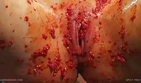 Meraba stremingbokepjepang vaginanya dengan lembut
