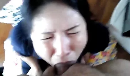 Pelaut datang ke tukang pijat bokep mp4 terbaru yang dikenalnya untuk relaksasi dan orgasme.