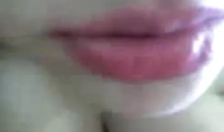 Lesbian gothic busty seksi menjilat vagina dan bercinta video bokep viral mp4 dildo