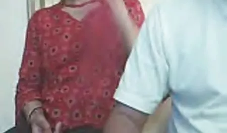 Bung video bokep viral mp4 menyentak kontol di kursi sementara nya otlizyvaet istri negro