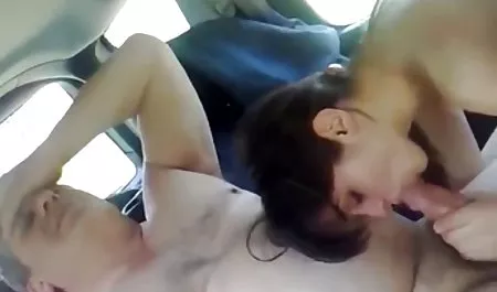 Gadis busty cumshot di mp4 bokep terbaru perut